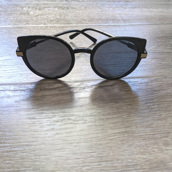 Accessories - Black cateye womens sunglasses